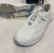 SAS Tour White 10.5 Medium Women's Shoes Brand New In Box Save Big