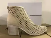Dolce Vita DV Kenyon Women's Zip Up Ankle Boots Leather Booties Beige