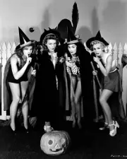 BARBARA BRITTON, ELLA NEAL AND EVA GABOR 8X10 HALLOWEEN PUBLICITY PHOTO (OP-217)