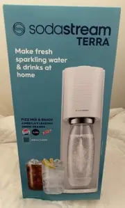 Sodastream Terra Sparkling Water Maker Starter Kit - White BRAND NEW!