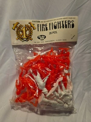 New ! 26 Pc Fire Fighter Vintage Toys Red White Tim-Mee Plastic USA Army Men
