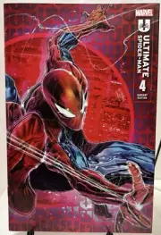 Ultimate Spider-Man #4 John Giang Trade Dress Variant NM