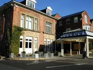 伯明罕薩頓科爾菲爾德溫德姆華美達飯店Ramada by Wyndham Birmingham Sutton Coldfield