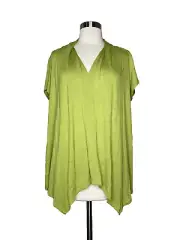 Melissa Paige Top Women Medium NWT V-Neck Short Sleeve Citron Green Bias Cut Hem