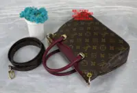 在飛比找Yahoo!奇摩拍賣優惠-☆優買二手精品名牌店☆ LV M41825 原花 字紋 PA