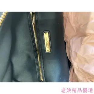 MIU MIU 歐洲精品 抓皺 後背包 ( 包 ) 8成新。$14000