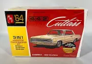 AMT '64 Oldsmobile Cutlass 442 Hardtop Plastic Model Kit - 1/25 Scale #1066/12