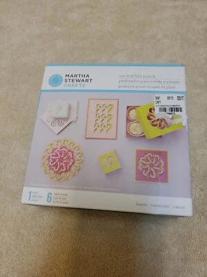 Martha Stewart Crafts Punch - Cut and Fold Punch HEARTS