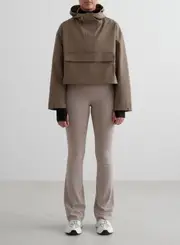 [aim'n] Nougat Cropped Waterproof Anorak