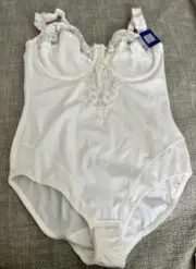 Prima Donna Underwired Bodysuit “TUNIS”046/1531 Color White 38D.Embroidered NEW