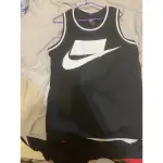 NIKE SPORTS WEAR 球衣，後背紅白賽車紋 L號