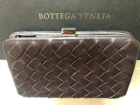 在飛比找Yahoo!奇摩拍賣優惠-Bottega Veneta BV 咖啡羊皮包 卡夾包 零錢