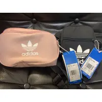 在飛比找蝦皮購物優惠-adidas 粉色腰包+黑色斜背小包（買就送修容）（全新）