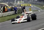 Peter Gethin Lola T370 Ford British GP 1974 Motor Racing Old Photo 2