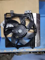 GENUINE NEW VAUXHALL CROSSLAND CITROEN C3 DS3 PEUGEOT 207 208 RAD FAN 9812028580