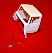 AMT Ford Short Hauler Cab Parts 1/25