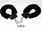Novelty Fluffy Handcuffs Black