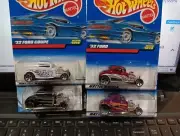 Hot Wheels Assortment Of 4 '32 Fords Mint Cards