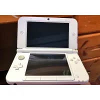 在飛比找蝦皮購物優惠-［遊戲］Nintendo 任天堂 3Ds LL 遊戲機 白色