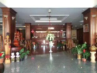 安康大飯店Angkham Hotel