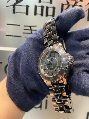 名品商行2手名牌 Chanel 經典款 J12鈦陶瓷 38mm  閒置品（買來沒用過） 保卡 盒子 錶節