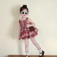 在飛比找蝦皮購物優惠-熱銷推薦 女童夏季洋气俏皮套裝 兒童格子公主风背心褲裙兩件套