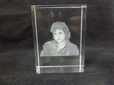 2D Laser Cut Etched Crystal Glass Cube Michael Jackson Deco / Paperweight