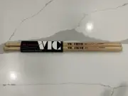 Vic Firth Drumsticks Colin McNutt Corpsmaster