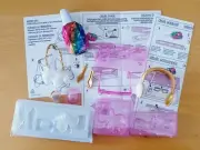 Rainbow High Creative Crystals Amaya Raine Create Your Own Accessories Set
