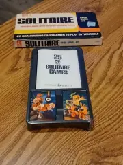 Vintage Hoyle Solitaire Card Game 1972 25 Fun Games 2 Decks of Bird Cards New!