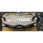 BREMBO 鑄造一體式輻射卡鉗 AK550 輻射卡鉗 灰底銀字 活塞32/32 孔距100 MM