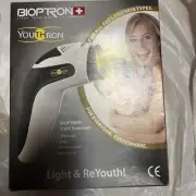 Bioptron YouTHron LIGHT THERAPY 100-240V With Case