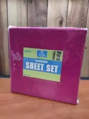 NEW DAN RIVER Queen Size Sheet Set Pink 2 Pillows, Flat Sheet , Fitted Sheet