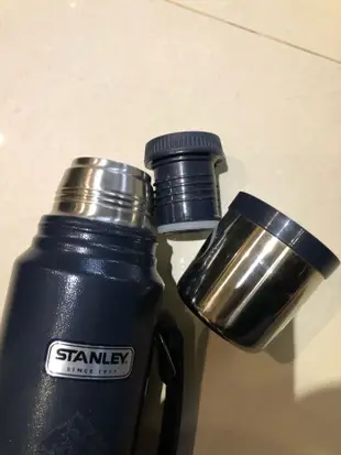 *Stanley 1L 美式 復古 不鏽鋼保溫水壺 經典系列 真空保溫瓶 1公升 史丹利保溫瓶 實物實拍 工裝 戶外 野營 露營 特優惠價 買到賺到