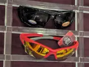 2 Pair Sunglasses Circle K L6 Black/Silver (streak) A6 Red