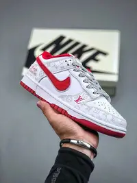 在飛比找Yahoo!奇摩拍賣優惠-【換糖鋪子】耐克 Nike SB Dunk Low 聯名-紅