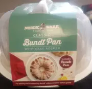 Nordic Ware 2-Piece Formed Bundt Pan And Bundt Keeper - gold