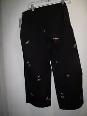 NEW. Richard Malcolm Ladies Capri Pants Size 14. Flat Front. Beach Embroidery