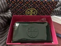 在飛比找Yahoo!奇摩拍賣優惠-☆╮小白ㄉ私房貨╭☆全新Tory burch 墨綠色 漆皮皮