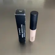 MAC Plushglass Lipgloss *WILDLY LUSH* (NOS) 4.2ML/0.14oz - NEW IN BOX