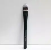 NAPOLEON PERDIS Artist Foundation Brush, Brand NEW!