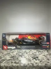 Bburago 1/24 Red Bull RB18 Checo Perez
