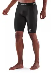 SKINS Compression Series-1 Active Men S Black Half Tights Training/Sports/Gym