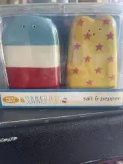 Cracker Barrel Mini Patriotic Popsicles Salt and Pepper Set 3” red blue white