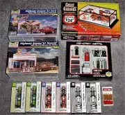 Assorted 1/24-1/18 Car Displays