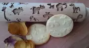 Wooden Rolling Pin Pattern Embossing Laser Engraved Safari Animals Style
