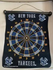 MLB New York Yankees Magnetic Roll Up Dartboard 2004 Big League Promotions