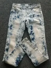 VOLCOM DENIM LEGGINGS, SIZE 6