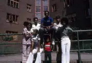 Kansas City-Omaha Kings "Tiny" Nate Archibald posing with hi - 1973 Old Photo 1