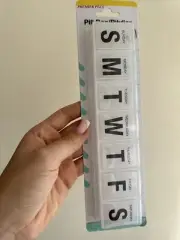 PREMIER PLUS Weekly Pill Box Organizer Medicine Vitamins 1 X a Day Large Print